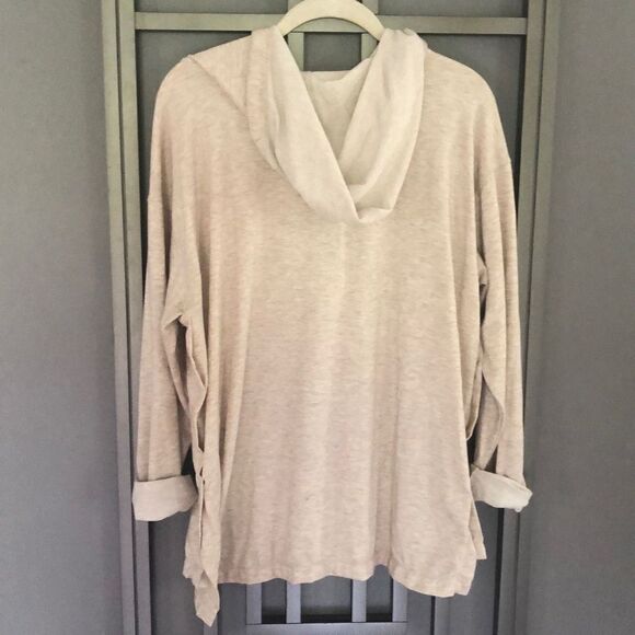Max Studio  Oatmeal colored hoodie, long sleeve knit top sweatshirt, size M - Picture 4 of 4